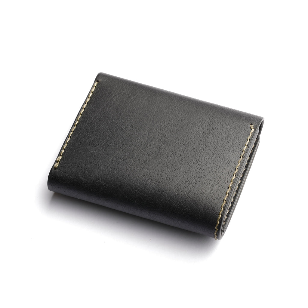 back side view of lockfold-1.1-flap-lock-compact-secure-wallet