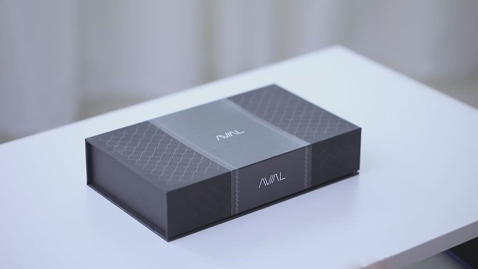 "Video demonstration of The Nexus Bifold Split-Carry: 2-in-1 Dual-Tone Leather Wallet, showing the removable card holder, slim carry, and full 12+ card capacity."